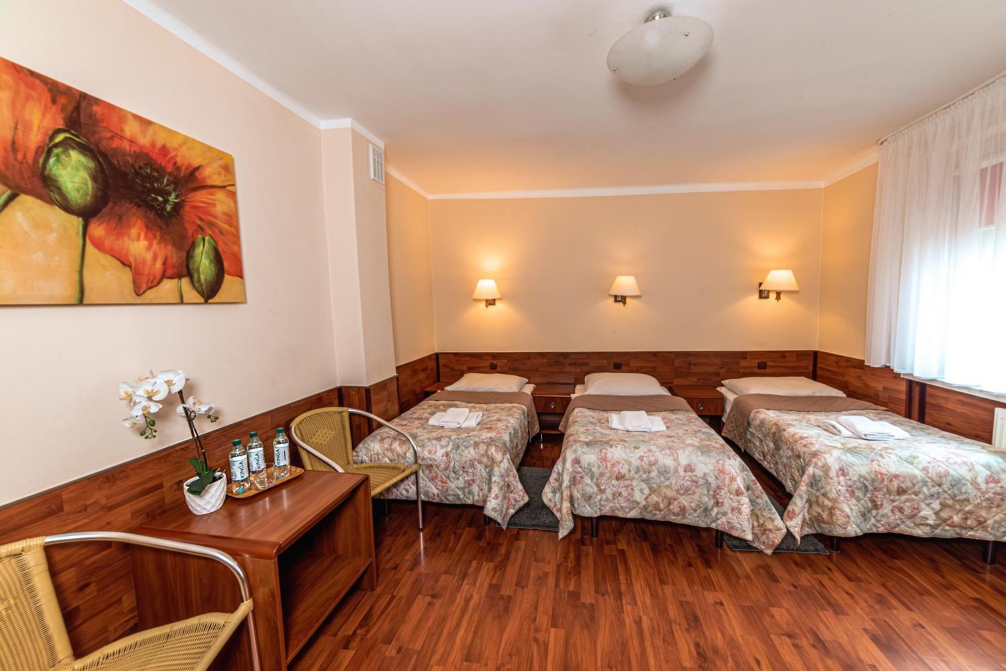 Hotel Skaut Chorzów Buitenkant foto