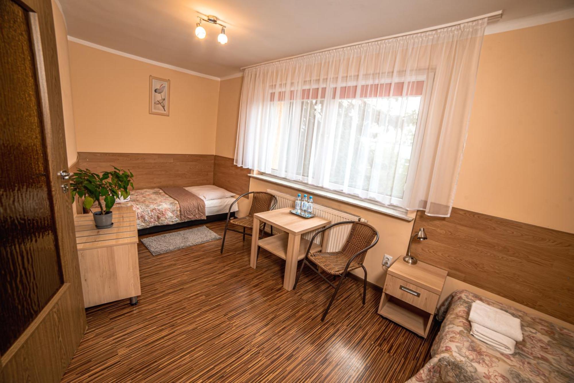 Hotel Skaut Chorzów Buitenkant foto